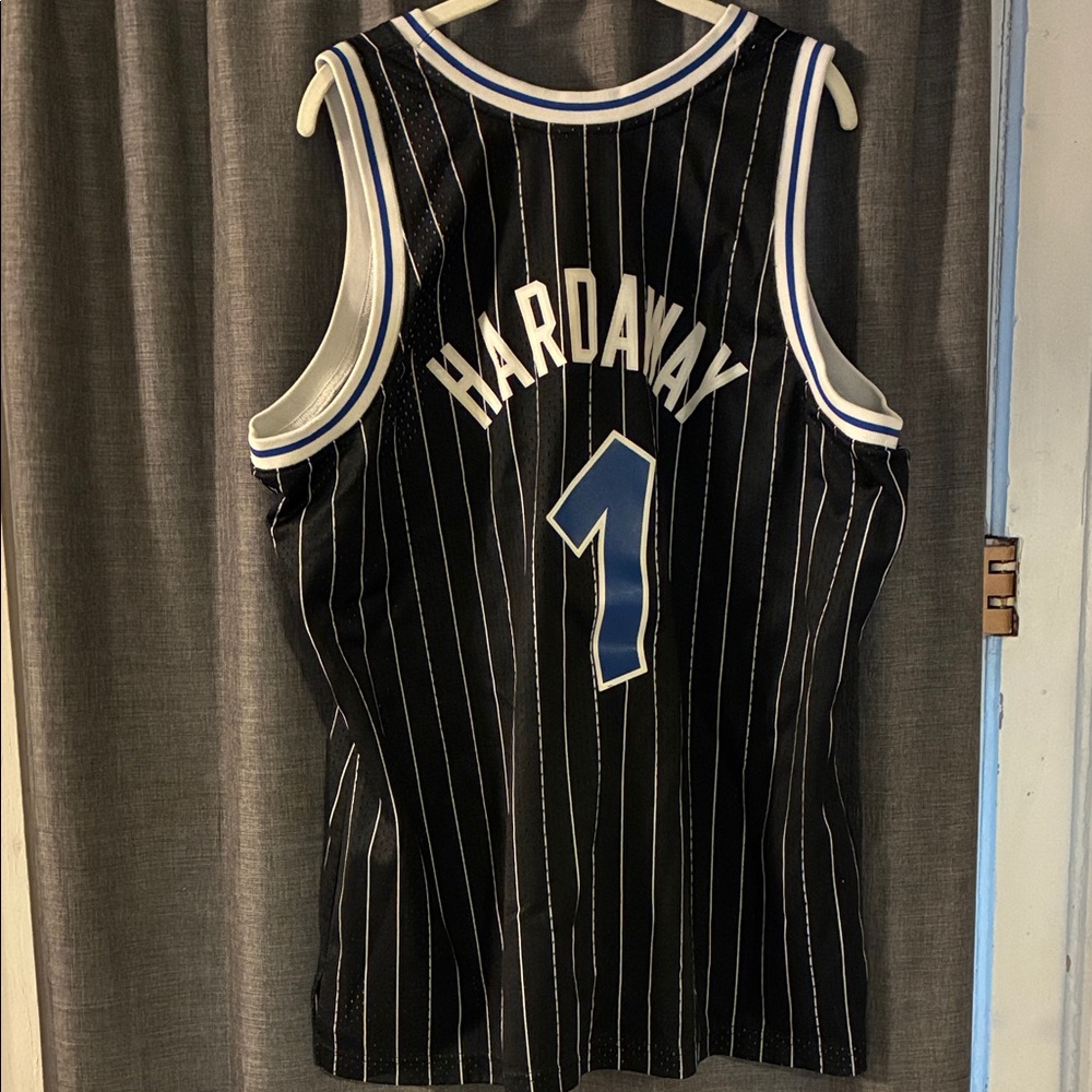 Mitchell & Ness Anfernee Hardaway Jersey - Picture 4 of 5